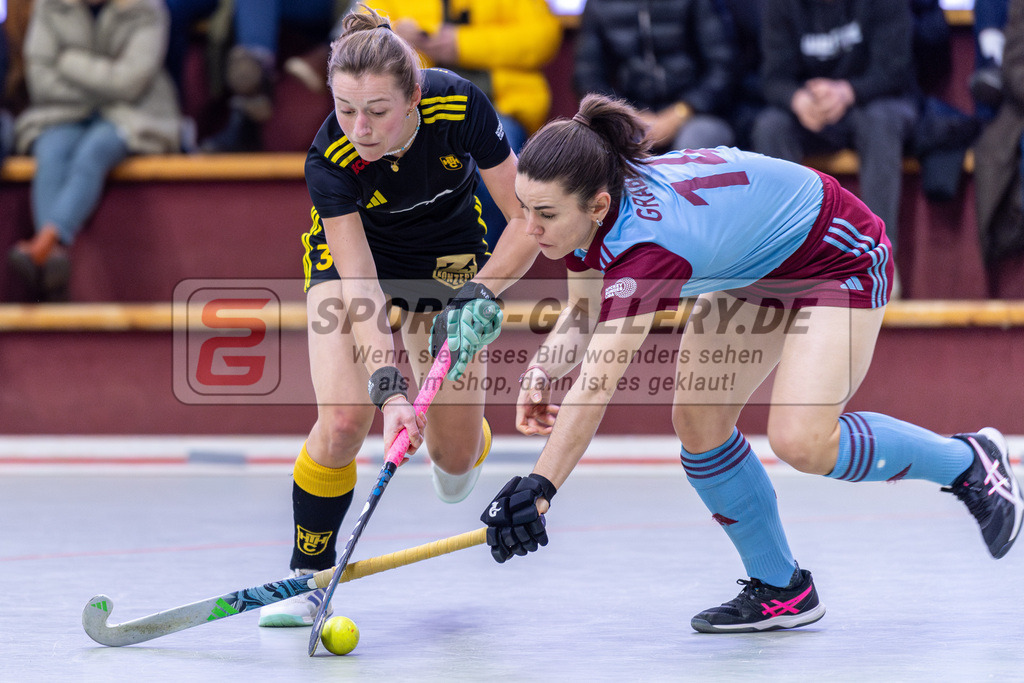 SM_2025-01-12_wD5_-33 | 1.Bundesliga Hallenhockey  (W) UHC - HTHC / 2:3 (2:1)
