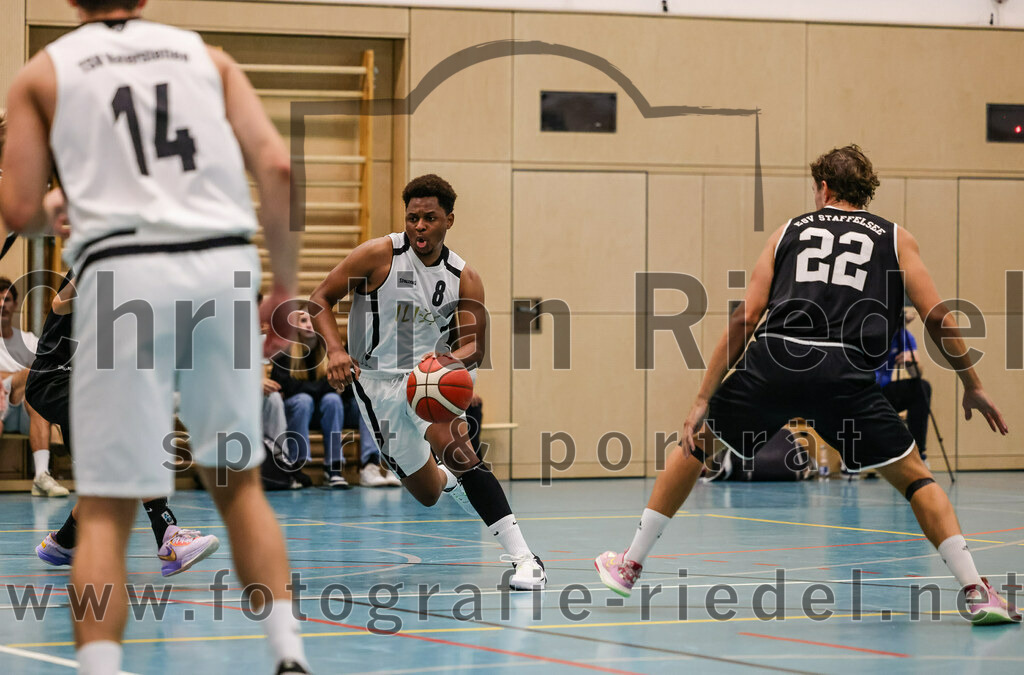 2023-10-08_037_TSV_Vaterstetten_gegen_ESV_Staffelsee | Vaterstetten, Deutschland, 08.10.2023:
Basketball, Bayernliga Herren Süd 2023 / 2024, 3. Spieltag, TSV Vaterstetten gegen ESV Staffelsee, Endergebnis: 62:90

Foto: Christian Riedel / fotografie-riedel.net