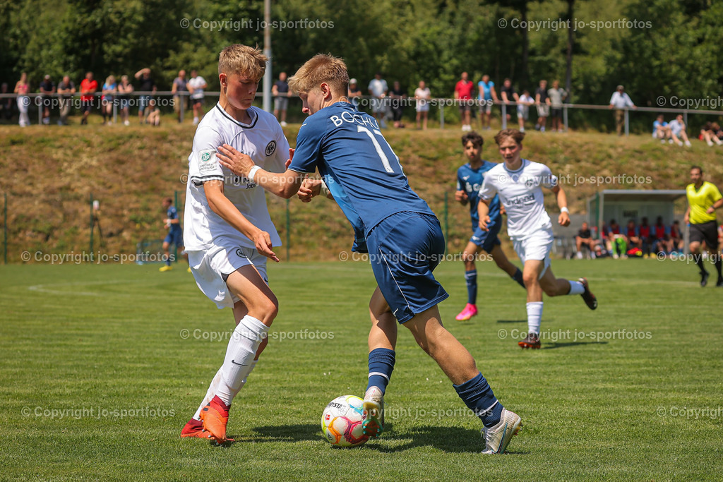 BQ3I5468 | 17.06.2023; Testspiel; Rasenplatz Offdilln; VfL Bochum U17 - Eintracht Frankfurt U17; Ergebnis: 3:1 (1:1)