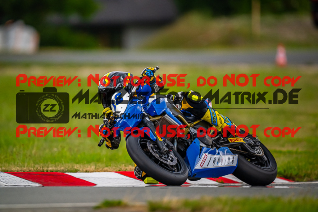 MaZZes_Fotomatrix_20230721_6007705_5148 | TWIN CUP