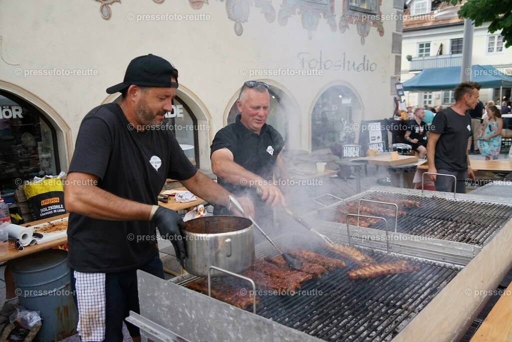 news-2023-Juli15-Marktfest_Reutte1-DSC05991 | Info aus dem Bezirk Reutte/Ausserfern Tirol sowie eine umfangreiche Bilddatenbank über die gesamte Region: Lechtal, Talkessel Reutte, Tannheimertal, Zwischentoren. Lech, Plansee, Zugspitze, Grenztunnel, B179, Fernpassstraße, Verkehr, Lawinen, Tradition, - Realisiert mit Pictrs.com