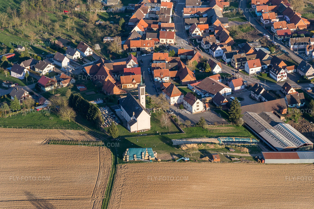 Aerial view: View of the town in Aschbach in the state Bas-Rhin, France.Photo: IMG_097815.jpg taken on 03/27/2017 by Werner Riehm/FLY-FOTO.comResolution of the original: 5176 x 3451 px