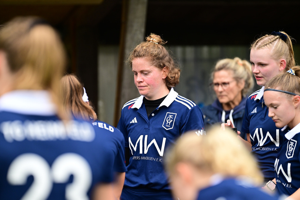 Hockey I Frauen I Saison 2024-2025 I 2. Bundesliga I 9. Spieltag I TG Heimfeld - Hamburger Polo Club | Der Sportfotograf. - Realisiert mit Pictrs.com