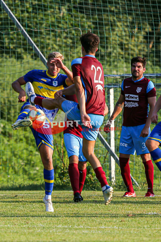 SK Maria Saal - DSG Ferlach 2-3, Unterliga Ost | Vernes Durmisevic (DSG Ferlach #6) Jakov Mrsic (SK Maria Saal #22) Aldamir Da Silva (SK Maria Saal #3) SK Maria Saal - DSG Ferlach 2-3 am 22.08.2023 in Maria Saal
(Sportplatz), Austria, (Photo by Ernst Krawagner sport-fan.at) - Realisiert mit Pictrs.com