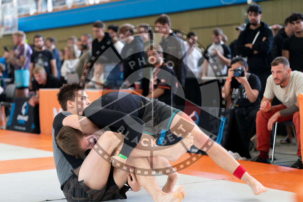 20240915PBB2864 | Athletes compete during the Grappling Industries’ grappling and Brazilian jiu-jitsu competition in Berlin, on September 15, 2024.