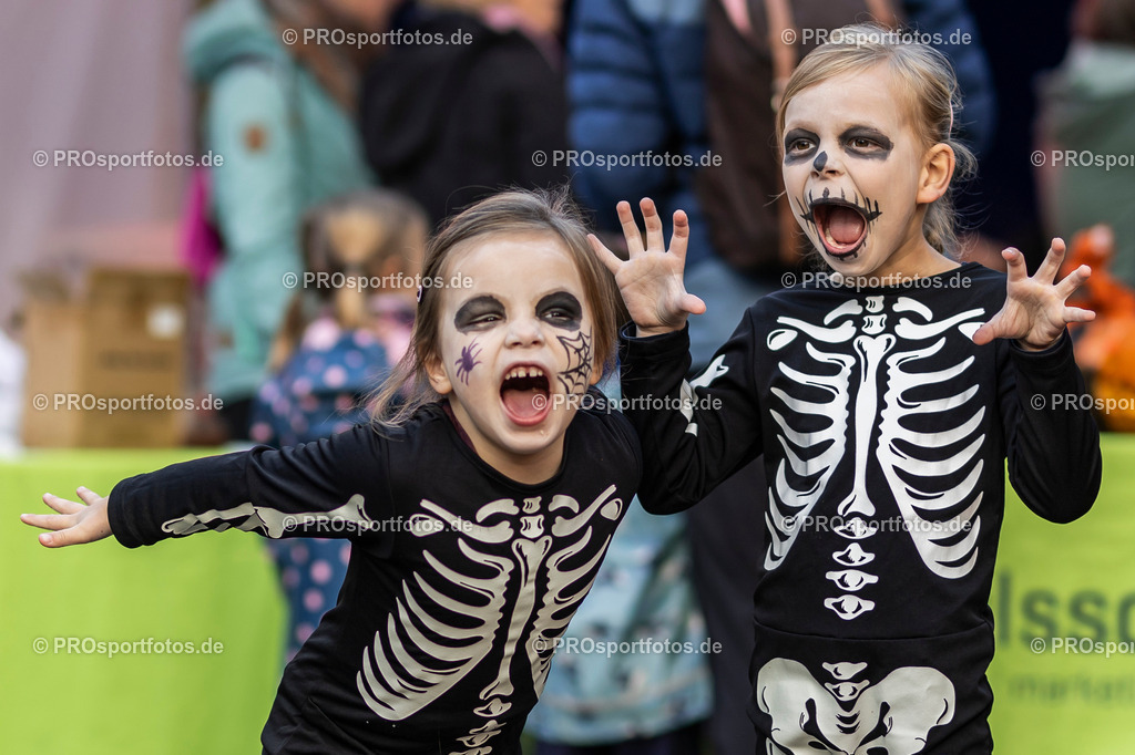 Sparda-Bank Halloween-Run Koeln 2023, 31.10.2023, Forstbotanischer Garten Rodenkirchen, Koeln | Impressionen vom Sparda-Bank Halloween-Run Koeln 2023, 31.10.2023, Forstbotanischer Garten Rodenkirchen, Koeln