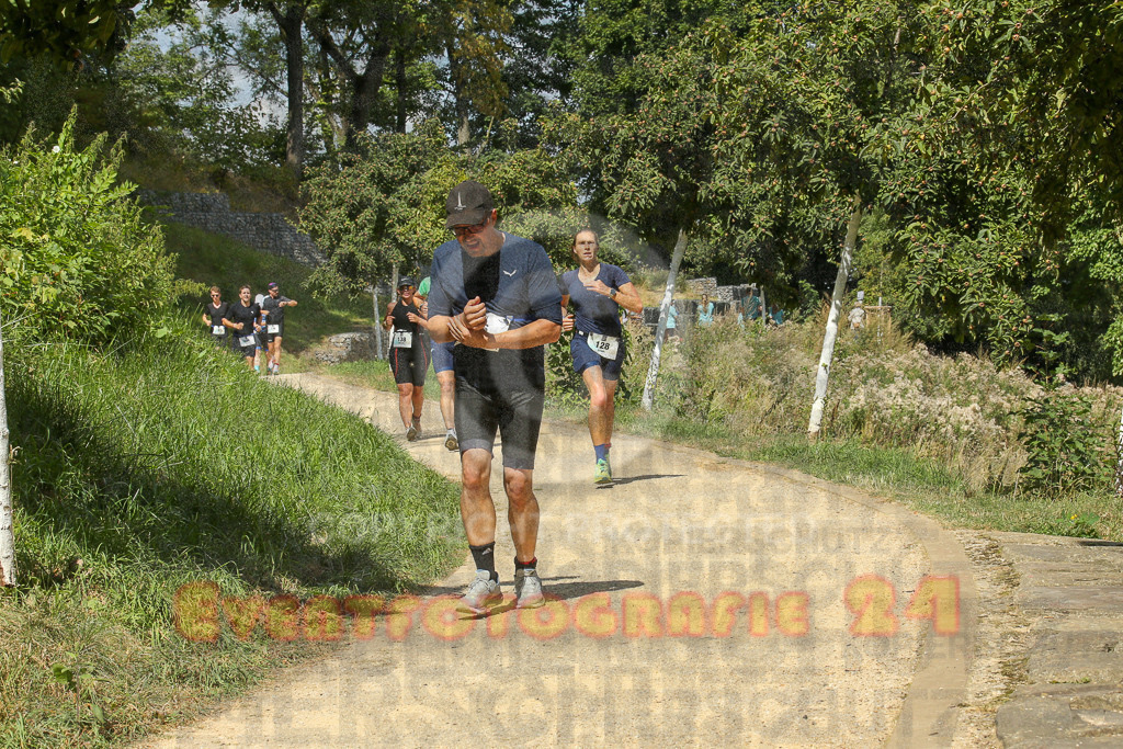 250824_1240_EX1_0113 | Sportfotografie im Rhein-Sieg Kreis, Köln, Bonn, NRW, Rheinland Pfalz, Hessen, etc. Unser Tätigkeitsfeld umfasst den Laufsport vom Volkslauf über den Marathon, Duathlon, Triathon bis zum Ultralauf wie Kölnpfad Ultra oder Schindertrail.
