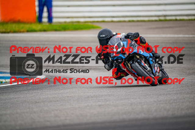 MaZZes_FotoMatrix_240701_6007705_3605 | WEISS