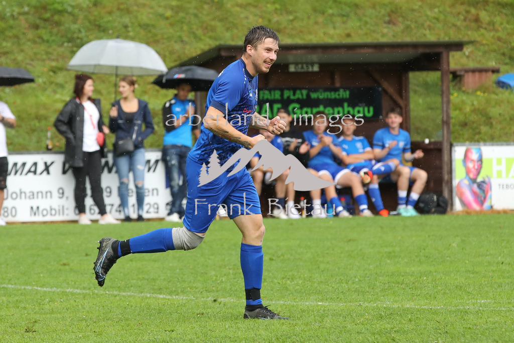 OE7A3335 | Medien- Sport- Entertainmentfotos