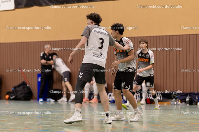 Handball I Junioren I Saison 2025-2026 I Region Jugend I 9. Spieltag I HSG Kalkberg 06 - HSG Tills Löwen 08 052 | Aaron Moussa (3, HSG Kalkberg 06) - Realisiert mit Pictrs.com