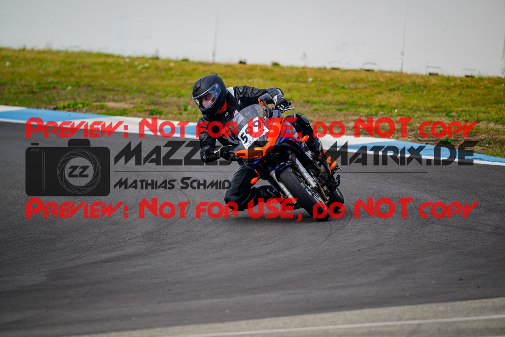 MaZZes_Fotomatrix_20250421_6007705_2979 | GELB