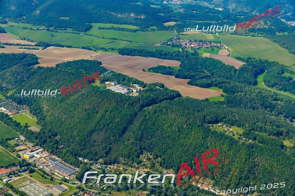 Schwarza Rudolstadt Bild- Das Luftbild wurde 2025 vom UL-Flugzeug heraus erstellt ( keine Drohne bzw. Drohnenaufnahme ) - Hochauflösende Luftaufnahme -Nicht vergleichbar mit Google Maps oder Satelittenbilder- Die Geschenkidee !Mit Lizenz und Bildrechte bestellbar - CC
