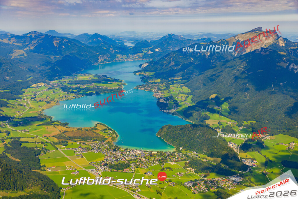 Luftaufnahme  Wolfgangsee  Strobl Das Luftbild wurde 2025 vom UL-Flugzeug heraus erstellt ( keine Drohne ) - Hochauflösende Luftaufnahme -Nicht vergleichbar mit Google Maps oder Satelittenbilder- Die Geschenkidee !Mit Lizenz und Bildrechte bestellbar