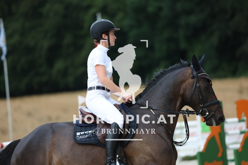 0P6A4697 | Willkommen bei Brunnmayr - Design & Fotografie – Ihrem Spezialisten für Reitturniere und Pferdeveranstaltungen in Oberösterreich, Salzburg und Bayern! Seit über 17 Jahren sind wir leidenschaftlich dabei.