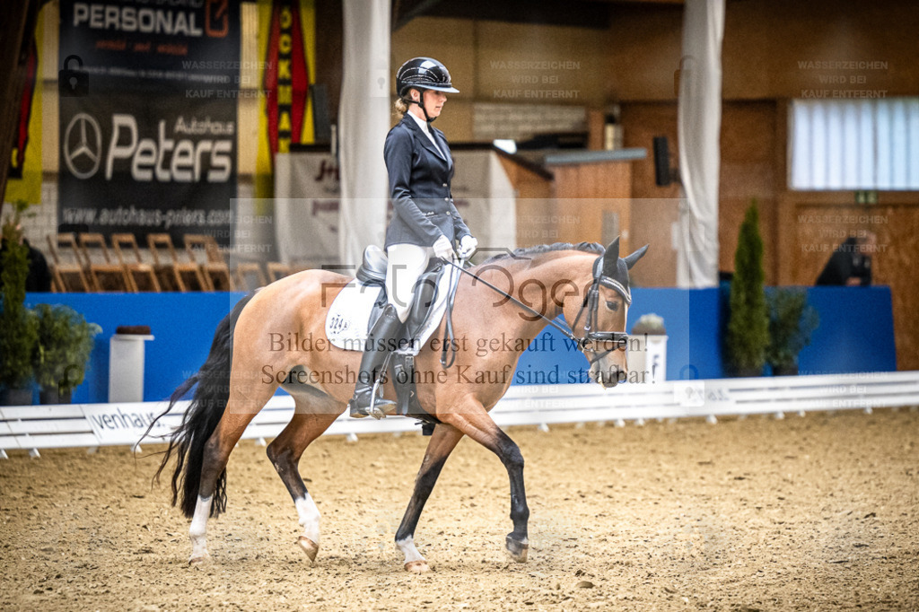 DOS_3304 | Entdecke hochwertige Reitturnierfotos von Foto Oger. Professionell, emotional und authentisch – jetzt Lieblingsmomente im Shop bestellen. - Realisiert mit Pictrs.com