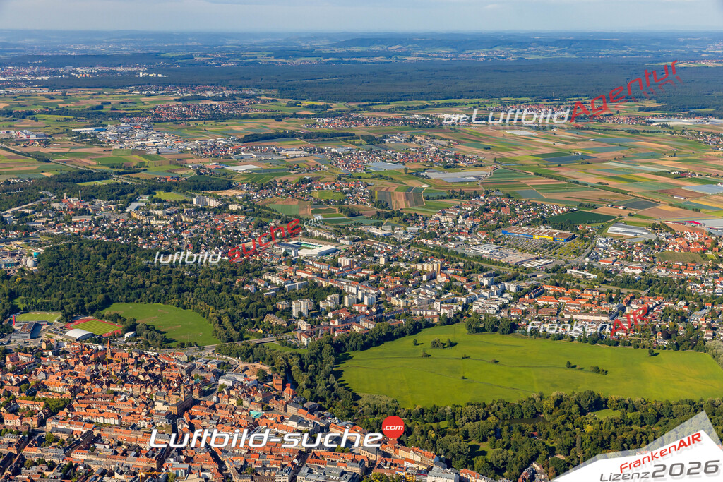 Schrägluftbild  Ronhof  Fürth - Das Luftbild wurde 2025 vom UL-Flugzeug heraus erstellt ( keine Drohne ) - Hochauflösende Luftaufnahme -Nicht vergleichbar mit Google Maps oder Satelittenbilder- Die Geschenkidee !Mit Lizenz und Bildrechte bestellbar