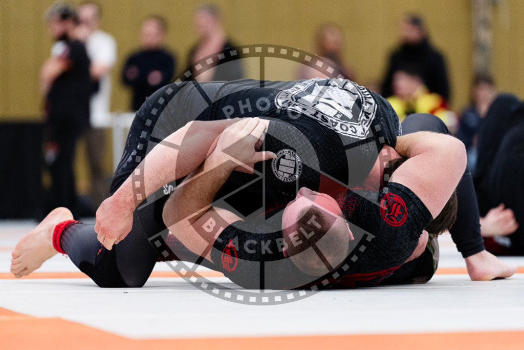 20251122PBB13312 | Athletes compete during the Grappling Industries Berlin Jiu-Jitsu and Grappling Championship, on November 22, 2025 in Berlin, Germany. © photoblackbelt