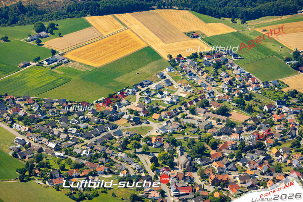 Die Luftaufnahme Giershagen - Marsberg wurde 2022 vom Flugzeug aus (keine Drohne) erstellt. Hohe Auflösung -für große Poster und Wandbilder geeignet - Garantiert!