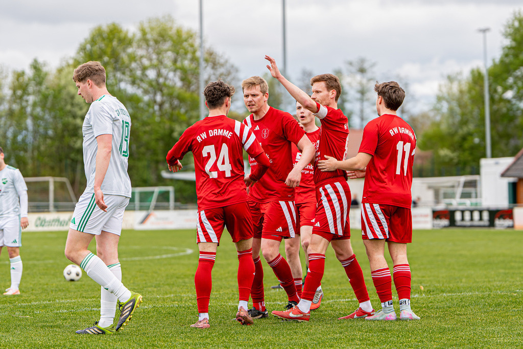 Fußball I Herren I Saison 2025-2026 I Bezirksliga Weser-Ems 4 I 28. Spieltag I GW Brockdorf - RW Damme I 04885 | jns.sportfotos - Realisiert mit Pictrs.com