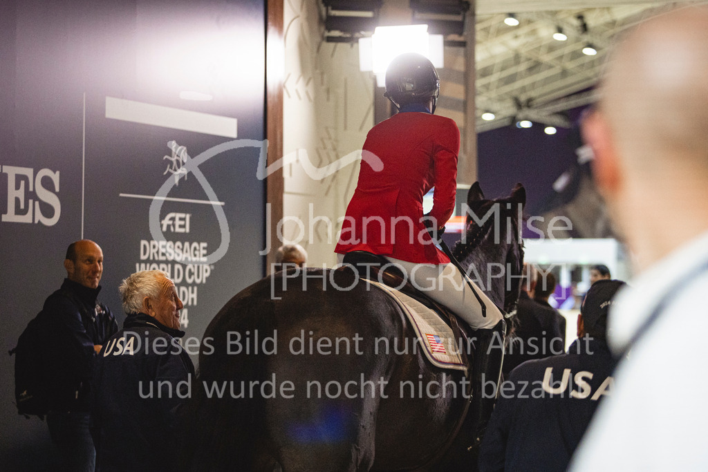240417_Riyadh_Jumping-514 | Deine schönsten Turniermomente als professionelle Fotos! Entdecke hochwertige Pferdesport-Fotografie im Online-Shop. Jetzt Fotos finden & bestellen!