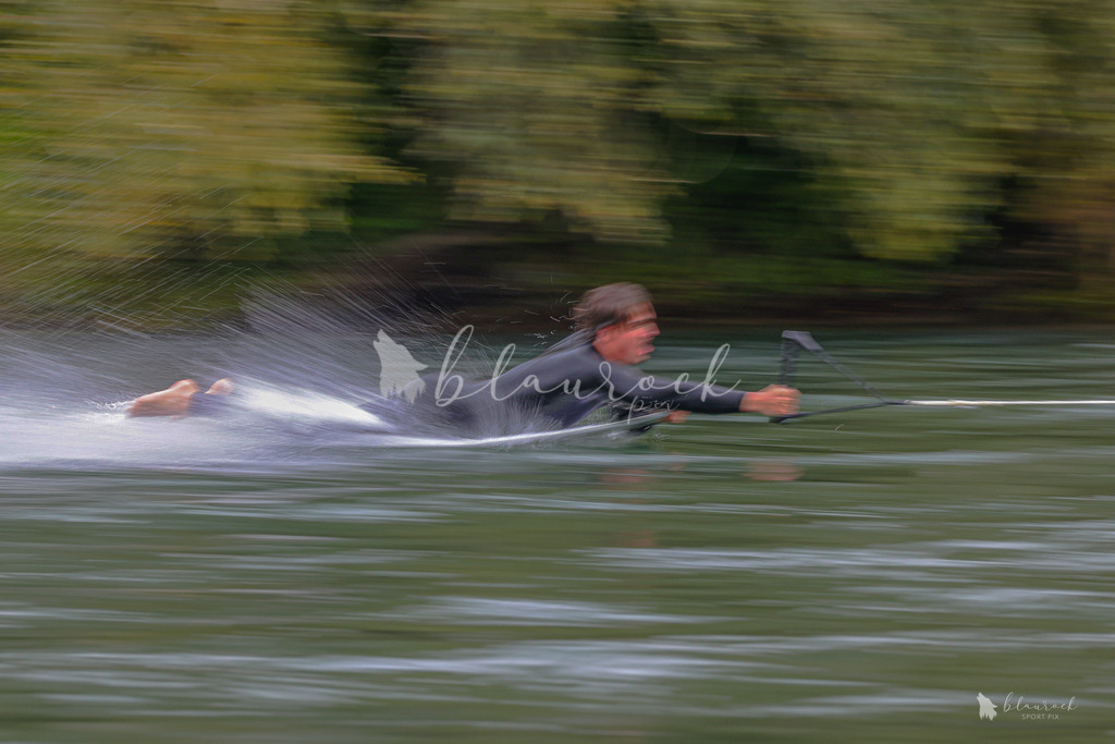 Closing Surf 2024 - 13. October 2024 | Closing Surf 2024Limmat, ZürichBild: Waltraud Blaurock | Blaurock Pix
