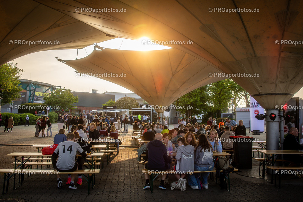 21. ASV Nachtlauf; Koeln, 08.05.24 | Impressionen vom 21. ASV Nachtlauf am 08.05.24 am Tanzbrunnen in Koeln. Foto: BEAUTIFUL SPORTS/Axel Kohring