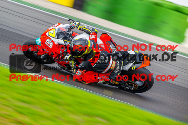 MaZZes_FotoMatrix_220924_0380 | IDM1000