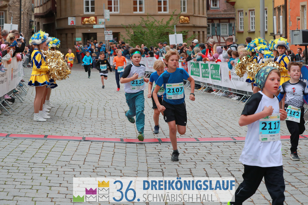 AOK Junior Cup 400m | 3Königslauf 2022 AOK Junior Cup 400m - Realisiert mit Pictrs.com