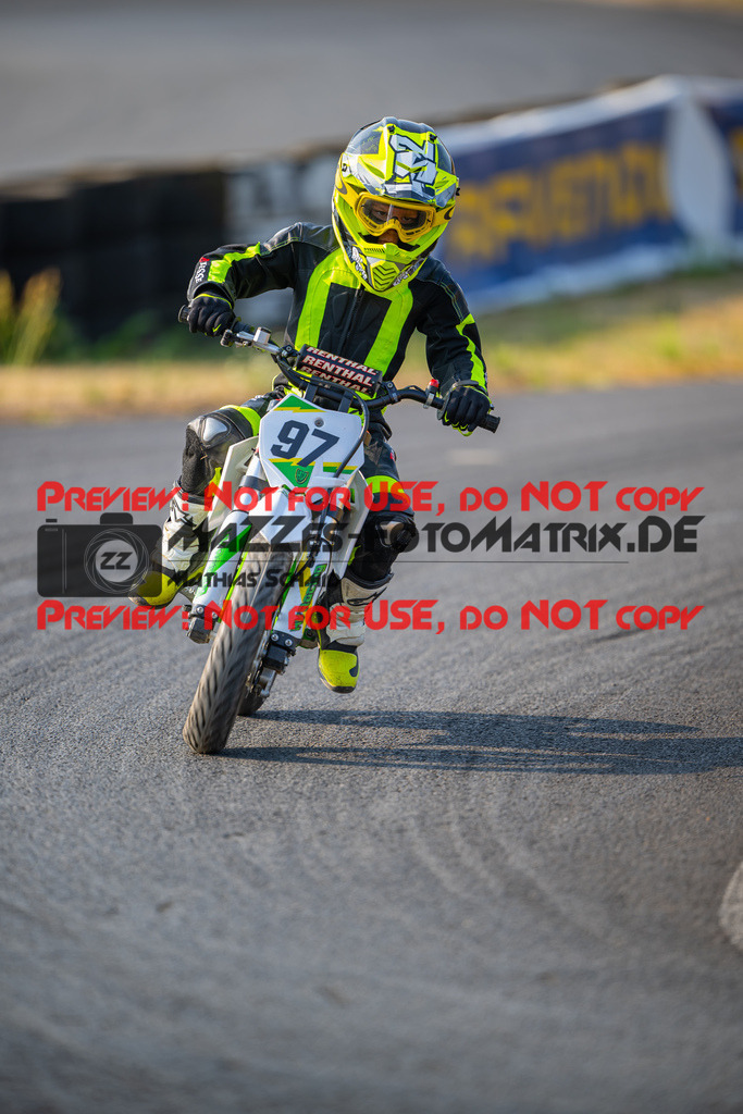 MaZZes-Fotomatrix-20260816-609984 | ROOKIES