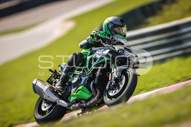 0072-240812_SB-021_72 | Deine Full-Service-Agentur für ✔️Videoproduktionen und ✔️Motorsportfotografie Jetzt Angebot anfragen!