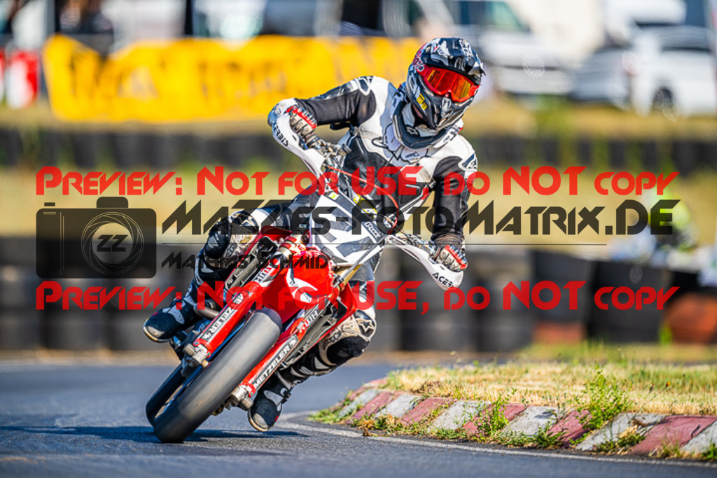 MaZZes_FotoMatrix_220529_5085 | Fotograf Mathias Schmid
Sportfotograf,
Eventfotograf,
Hochzeitsfotograf,
Portraitfotograf