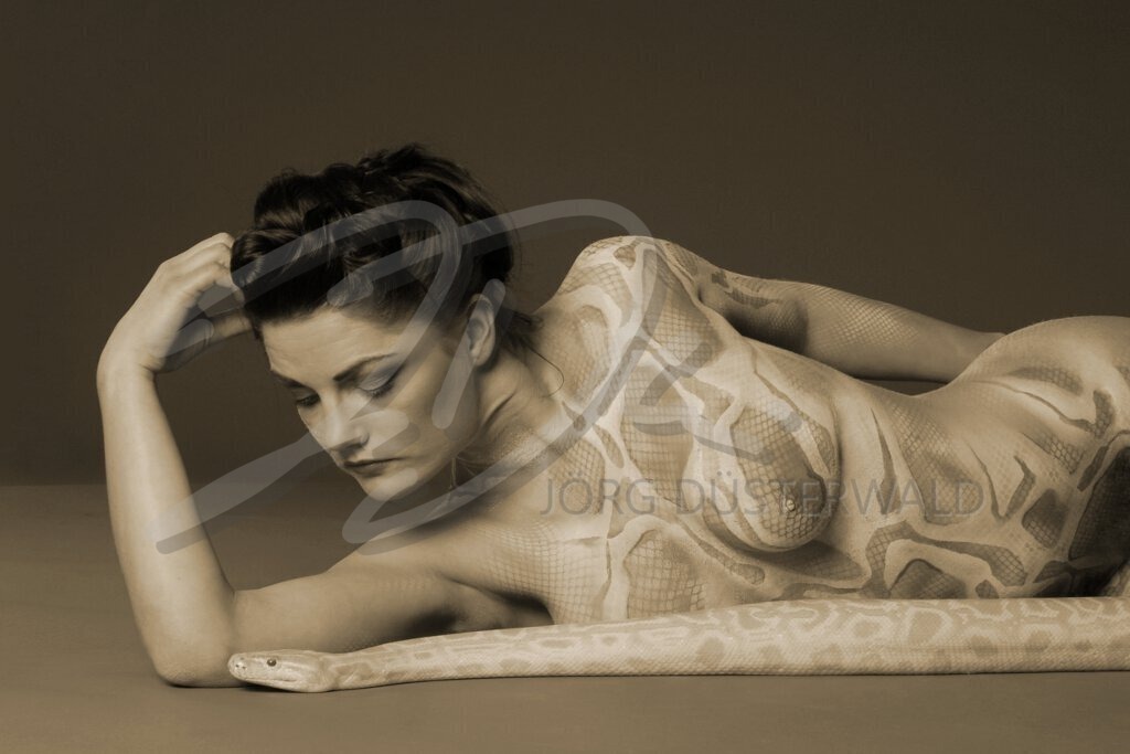 AnimalArt-SNAKE_7400b | #008 | Modell: Janina | Foto: Thorsten Ohmacht - Realisiert mit Pictrs.com
