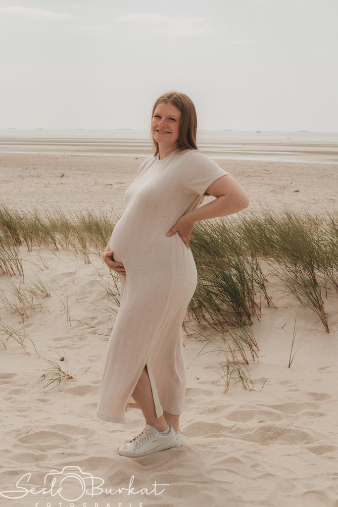 IMG_3499 | Authentische, natürliche und emotionale Fotoshootings auf der Nordseeinsel Föhr. Als Fotografin halte ich deine schönsten Momente in einzigartigen Neugeborenen-, Familien-, Paar- und Einzelshootings fest. Jetzt einen Termin vereinbaren!