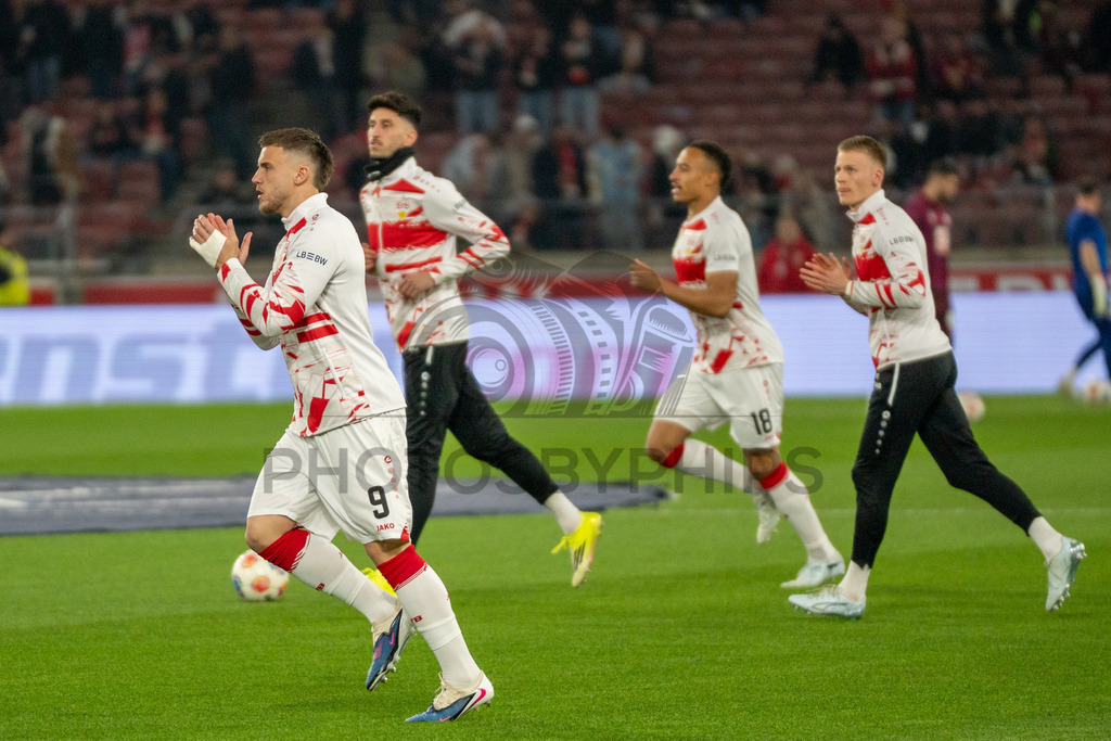 VfB Stuttgart vs. RB Leipzig, Fussball, 1. Bundesliga, 26. Spieltag, 15.03.2026 | Ermedin Demirovic (VfB Stuttgart, #09),VfB Stuttgart vs. RB Leipzig, Fussball, 1. Bundesliga, 26. Spieltag, 15.03.2026Foto: photosbyphips/Philip Ziegler