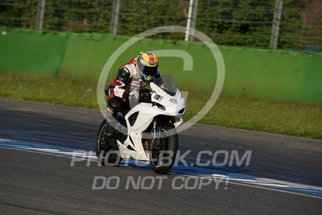 2022_05_09_PBK_19123 | Sportfotografie; SlowMotion; Video; Rennstrecke; Hafeneger; Speer; Racing; RSE; BMW; CBO; Trackday; Motorsportarena; Hockenheimring; Brno; Most; Barcelona; Valencia