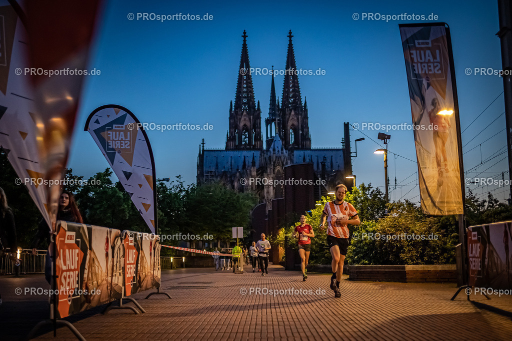 16. OBI Nachtlauf des ASV Koeln; Koeln, 17.05.23 | Impressionen vom 16. OBI Nachtlauf des ASV Koeln am 17.05.23 am Altstadt in Koeln (Deutschland). Foto: BEAUTIFUL SPORTS/Bernd Hoffmann