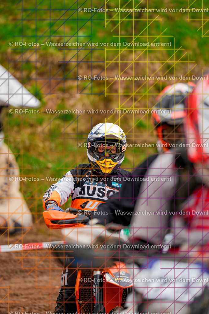 5 Lauf Mernes-55 | Sportfotografie von RO-Fotos: Motorsport, Motocross, Enduro, Laufveranstaltungen und Triathlon. Professionelle Fotos von Sportlern und Events. - Realisiert mit Pictrs.com