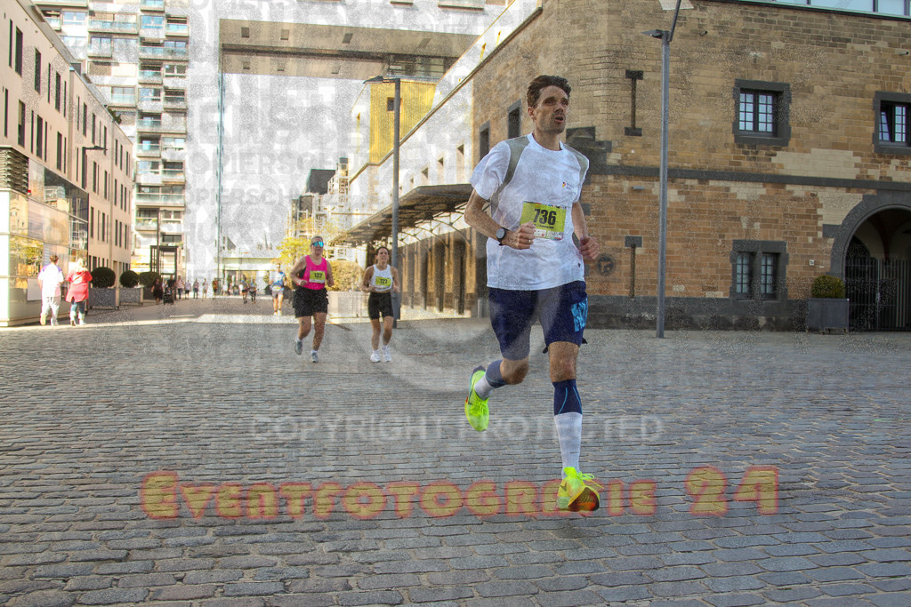 240921_1504_EV4_0490 | Sportfotografie im Rhein-Sieg Kreis, Köln, Bonn, NRW, Rheinland Pfalz, Hessen, etc. Unser Tätigkeitsfeld umfasst den Laufsport vom Volkslauf über den Marathon, Duathlon, Triathon bis zum Ultralauf wie Kölnpfad Ultra oder Schindertrail.