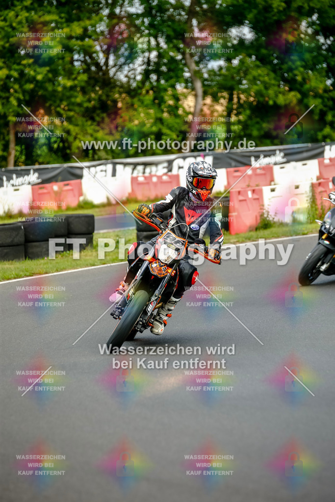 VBK-4566 | Hier findet Ihr Bilder von Touristenfahrten auf der Nürburgring Nordschleife oder von anderen Veranstaltungen die ich besucht habe. Viel Spass beim Durch Schauen 