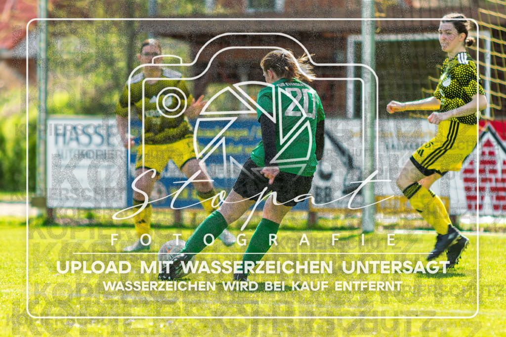 SGFTUS-1035 | Nadine Fellenberg (TuS Eversen-Sulze #20) beim Damen Kreisliga HK/CE Spiel zwischen SG Fulde und TuS Eversen-Sulze im Fulder Zentralstadion, Fulde (Simon Paul Stopat) - Realisiert mit Pictrs.com