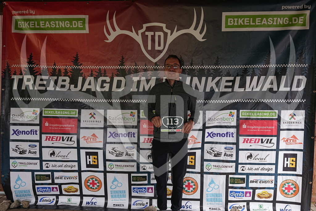 A1_09361 | Fotogalerie der Treibjagd im Dunkelwald - Dein MTB Etappenrennen im Erzgebirge - Realisiert mit Pictrs.com