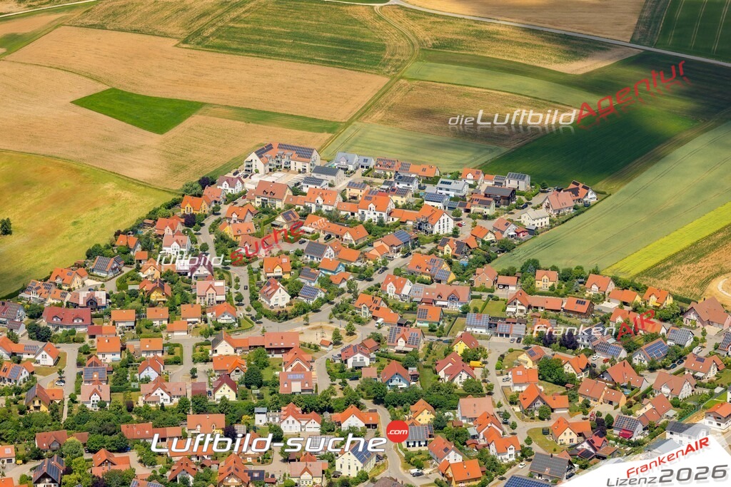 Das Luftbild zeigt : Baugebiet Hemau - Die Luftaufnahme wurde 2023 vom UL-Flugzeug aus erstellt ( keine Drohne ) - Hochauflösende Luftaufnahme - Für grossformatige Ausdrucke geeignet. Die Geschenkidee !Mit Lizenz und Bildrechte bestellbar