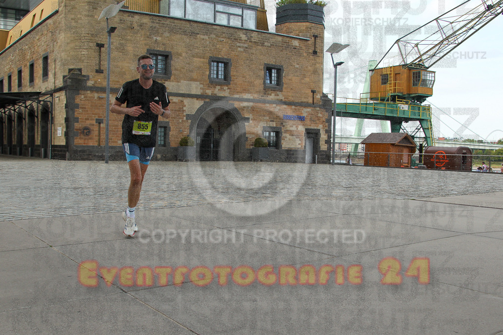 250920_1518_EV4_8400 | Sportfotografie im Rhein-Sieg Kreis, Köln, Bonn, NRW, Rheinland Pfalz, Hessen, etc. Unser Tätigkeitsfeld umfasst den Laufsport vom Volkslauf über den Marathon, Duathlon, Triathon bis zum Ultralauf wie Kölnpfad Ultra oder Schindertrail.