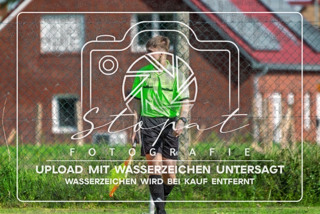Kreisliga Herren HK - SG Nordheide vs. FG Fulde-Stellichte | Justin Brandt (Schiedsrichterassistent); Kreisliga Herren HK - SG Nordheide vs. FG Fulde-Stellichte am 03.05.2026 in Sportplatz, Kirchboitzen - Realisiert mit Pictrs.com