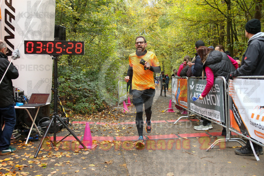 251026_1307_EX1_2550 | Sportfotografie im Rhein-Sieg Kreis, Köln, Bonn, NRW, Rheinland Pfalz, Hessen, etc. Unser Tätigkeitsfeld umfasst den Laufsport vom Volkslauf über den Marathon, Duathlon, Triathon bis zum Ultralauf wie Kölnpfad Ultra oder Schindertrail.