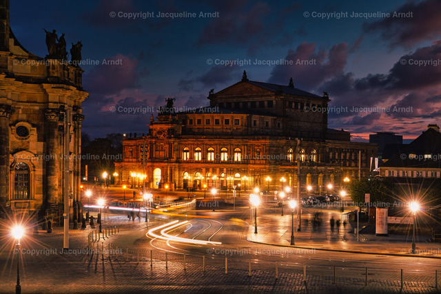 semperoper | Fotografie Photography Dresden Photoshooting  Fotoshooting Fotografin Dresdencity Bilder  Foto Dresdenvideos Kalender Postkarten Bilderdownload Portrait Hochzeitsfotografie Familienfotos Bewerbungsbilder Studiofotografie Fotograf Dresdenbilder Business - Realisiert mit Pictrs.com