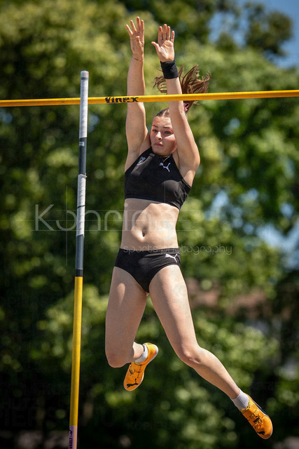 Juniorengala 2026; Mannheim, 13.06.2026 | MANNHEIM, GERMANY - JUNE 13, 2026 :  Mira Drissler (GER/MTG Mannheim) competing in the women’s U20 pole vault during the Juniorengala 2026 at Michael-Hoffmann-Stadion on June 13, 2026 in Mannheim, Germany.