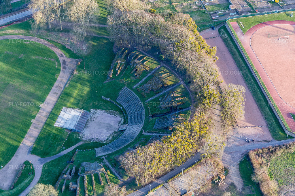 Aerial view: (Burgundy) in Autun in the state Saone et Loire, France. – Photo: IMG_105464.jpg taken on 04/01/2018 by Werner Riehm/FLY-FOTO.com – Resolution of the original: 5173 x 3449 px