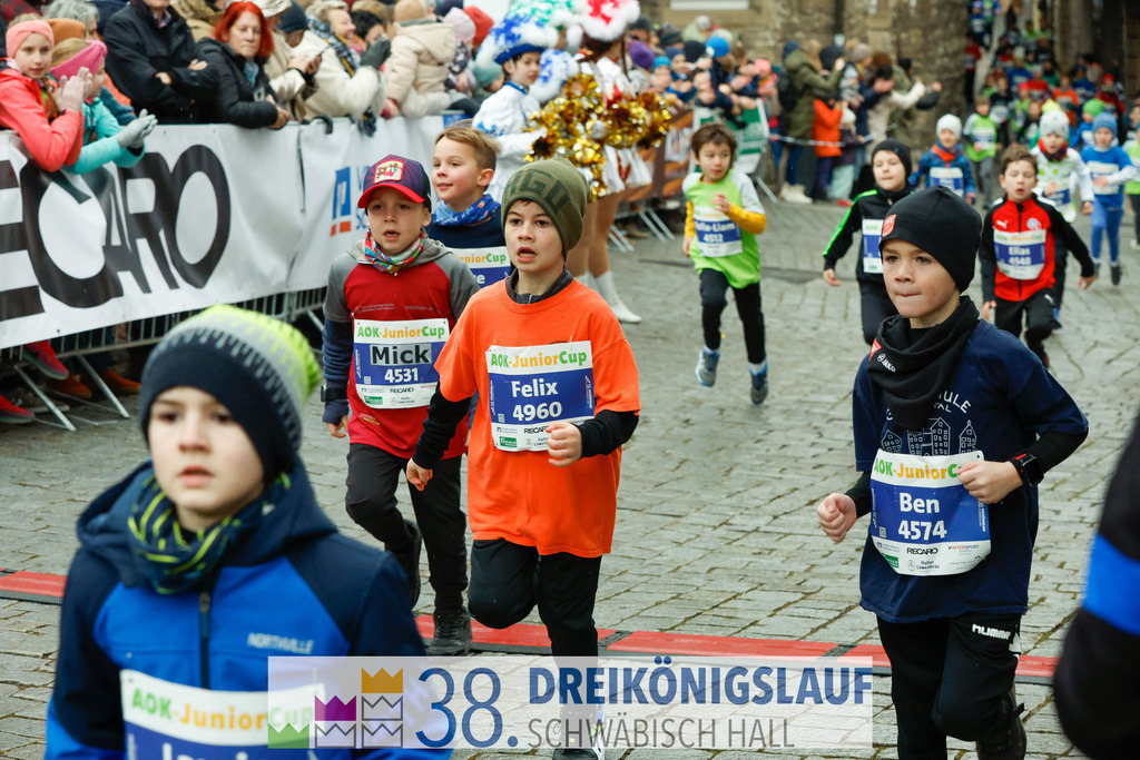 400m AOK Junior Cup | 3 Koenigslauf 2024 400m AOK Junior Cup - Realisiert mit Pictrs.com