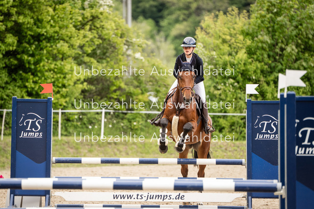 Bad_Meinberg_06617 | saradresslerfotografie - Realisiert mit Pictrs.com